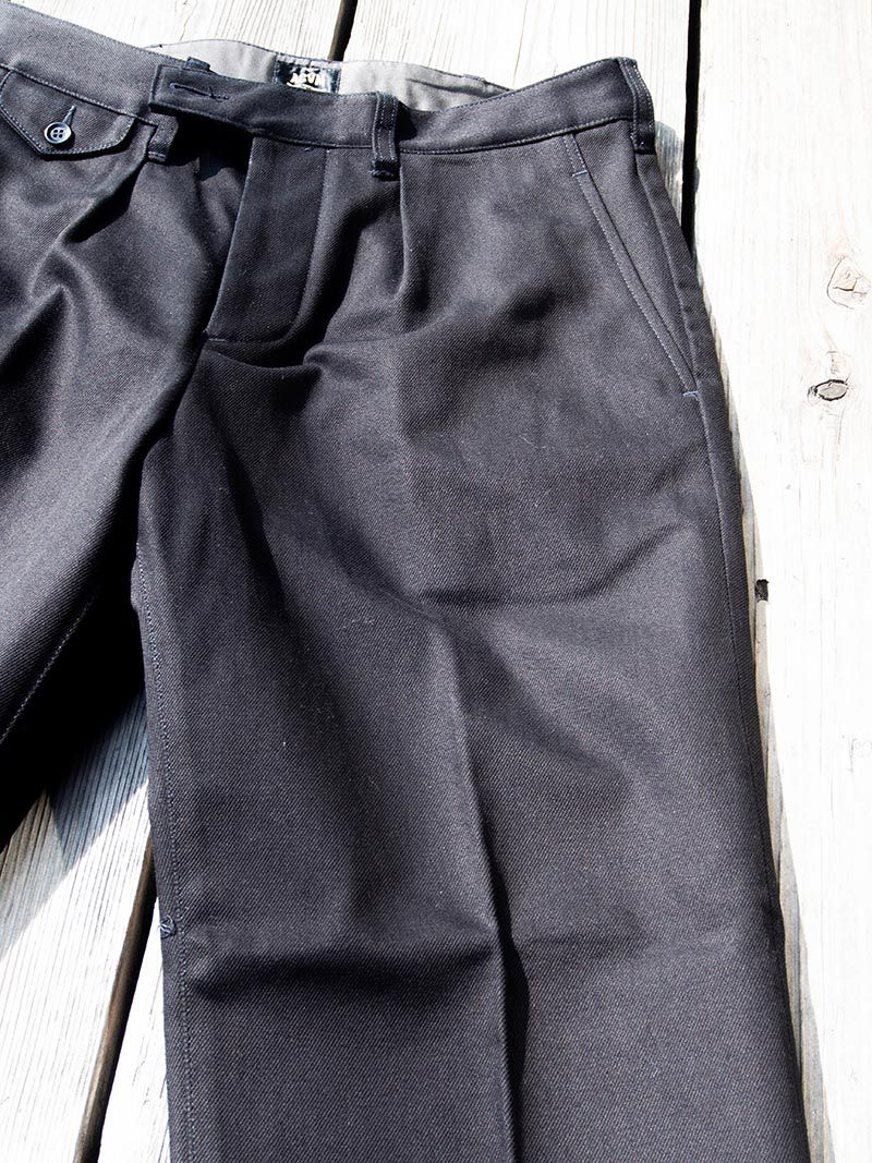 ACV-TR02KT SINGLE-PLEATED COTTON ARMY TROUSERS -Black-