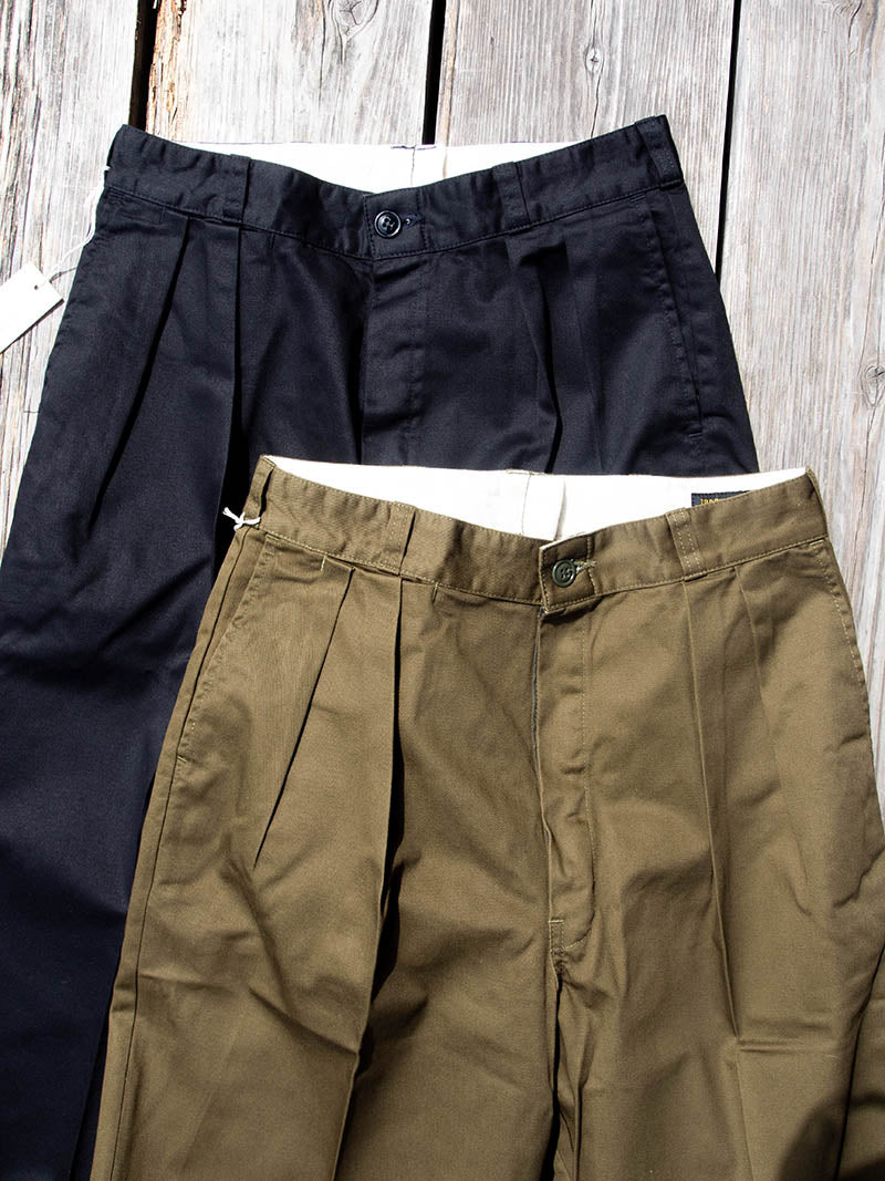 2 Pleats Slacks