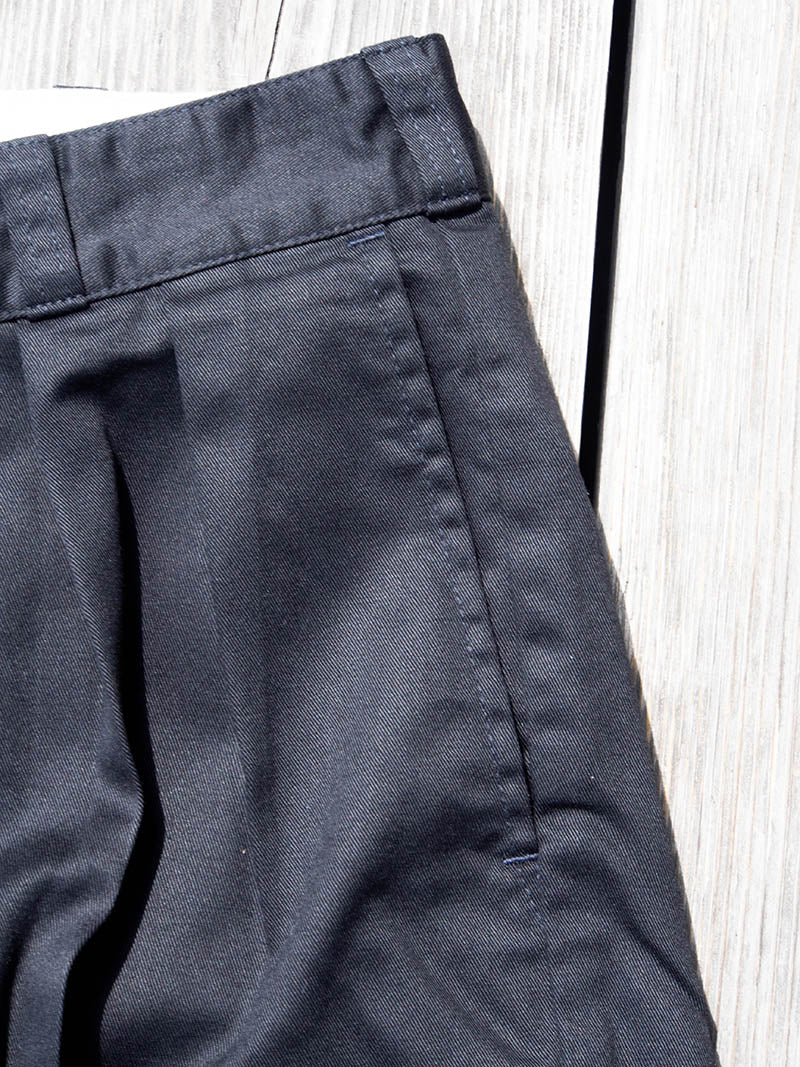 2 Pleats Slacks