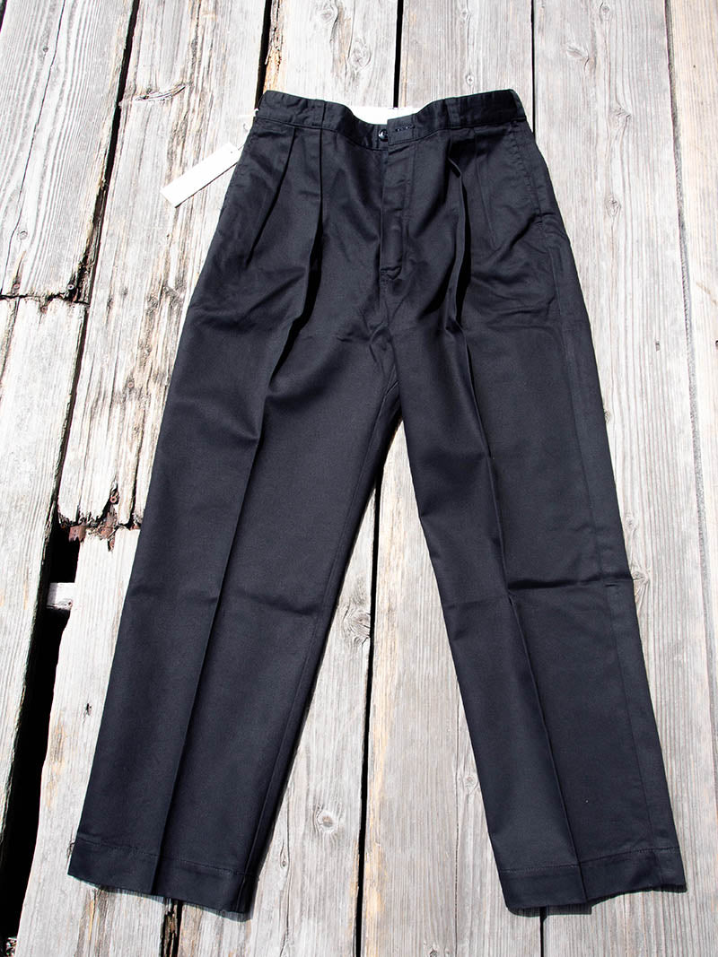 2 Pleats Slacks