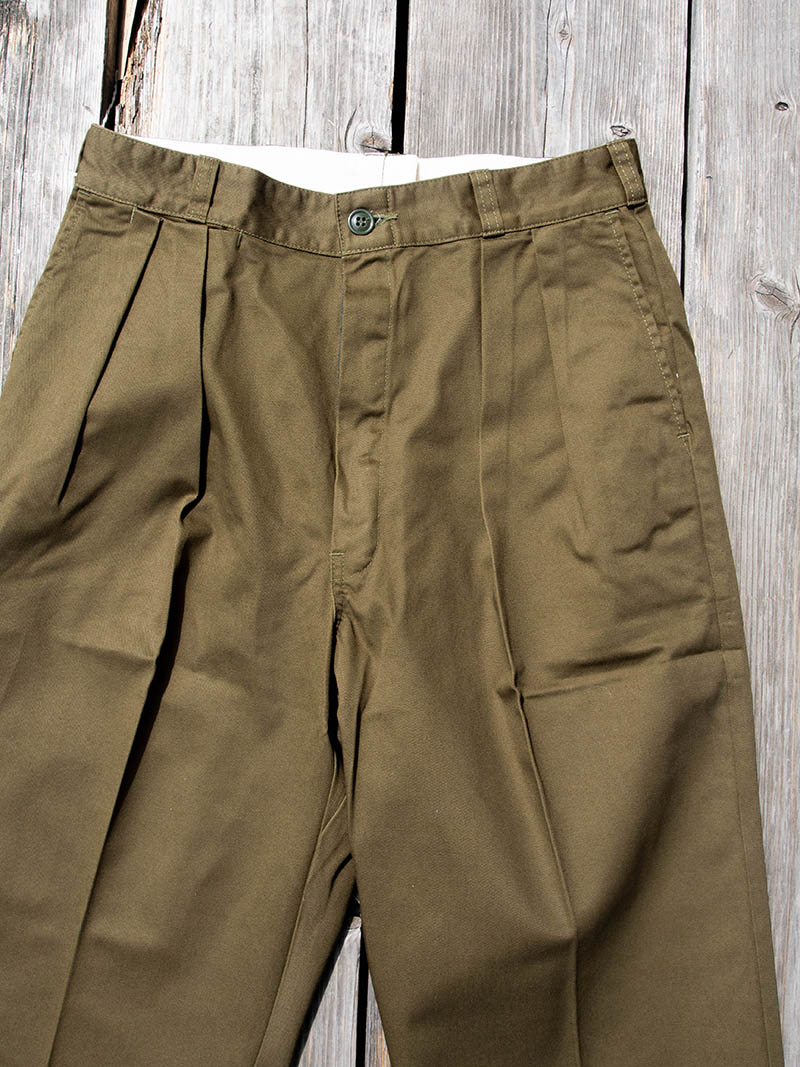 2 Pleats Slacks