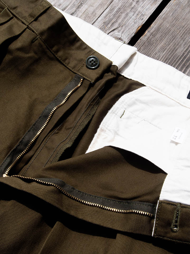 2 Pleats Slacks