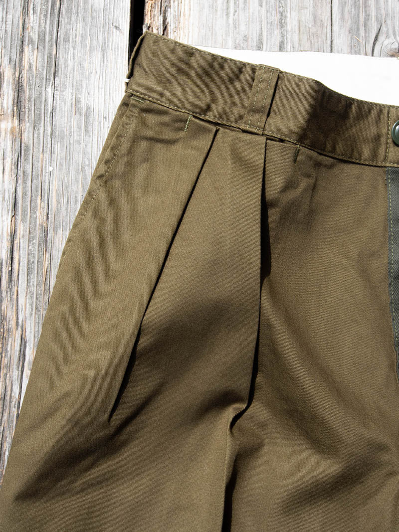 2 Pleats Slacks
