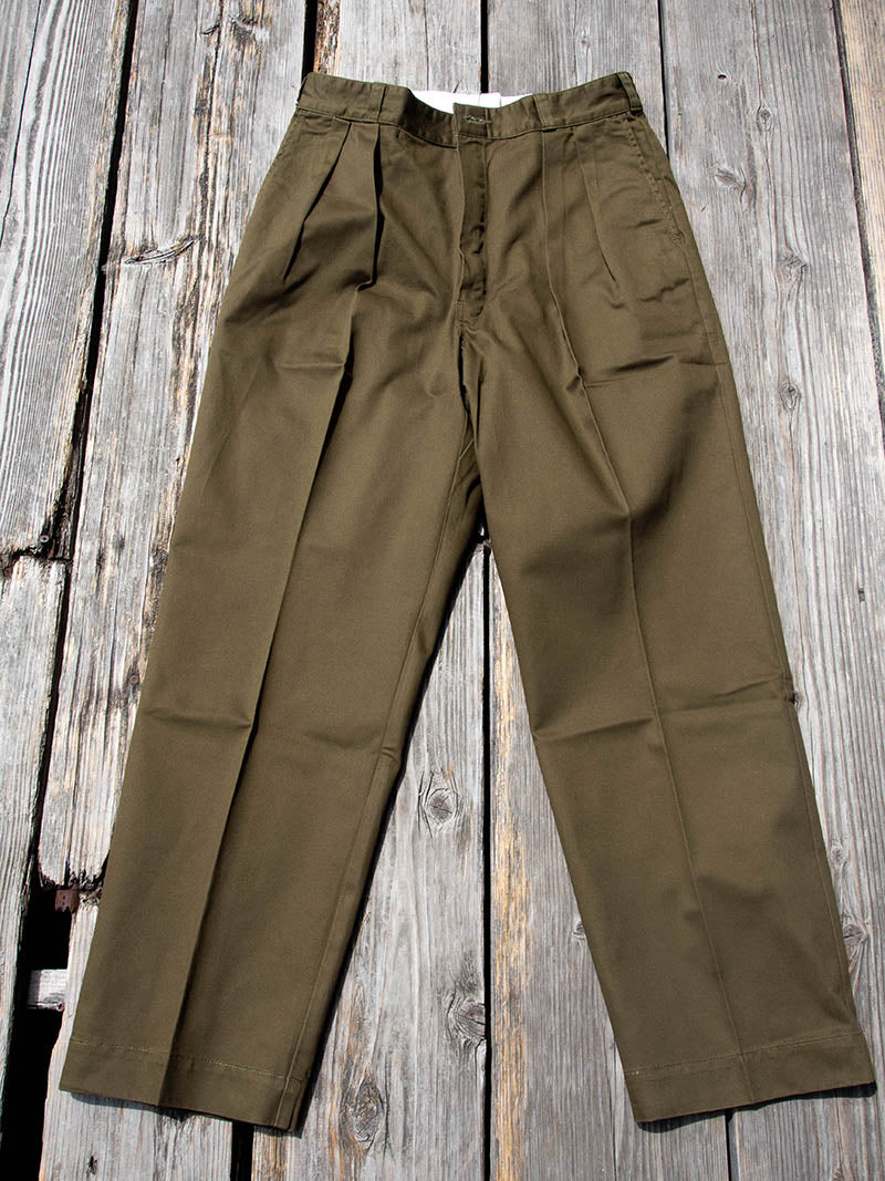 2 Pleats Slacks