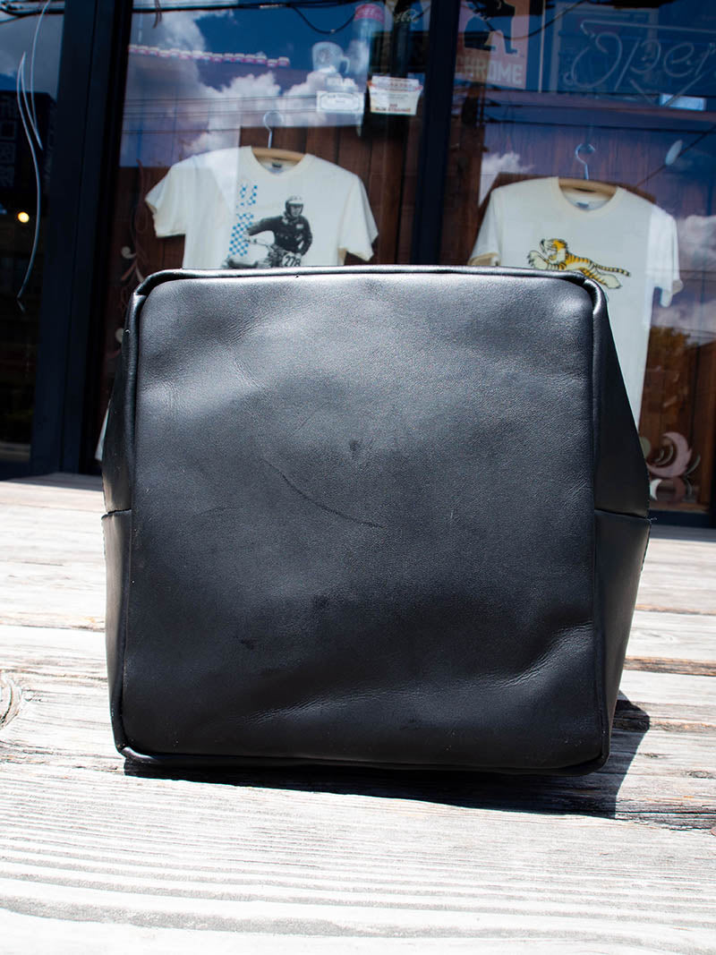ROUND TRIP BAG