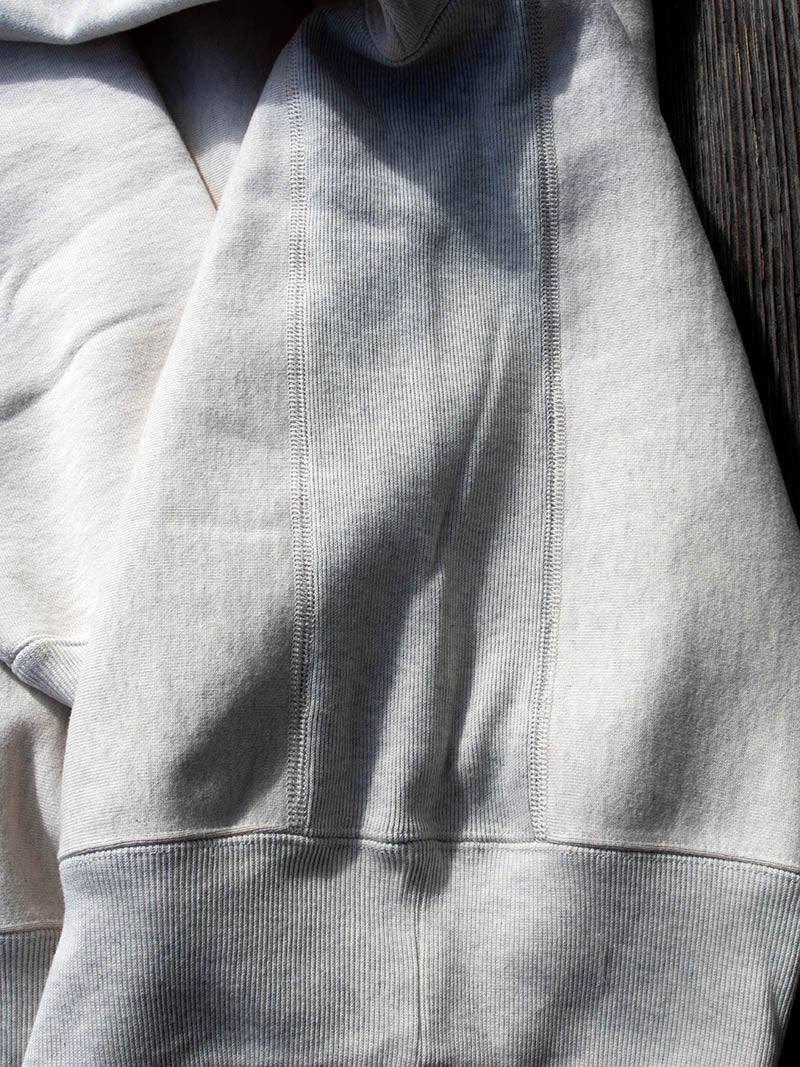 Mae-V, Trico Tag Sweat