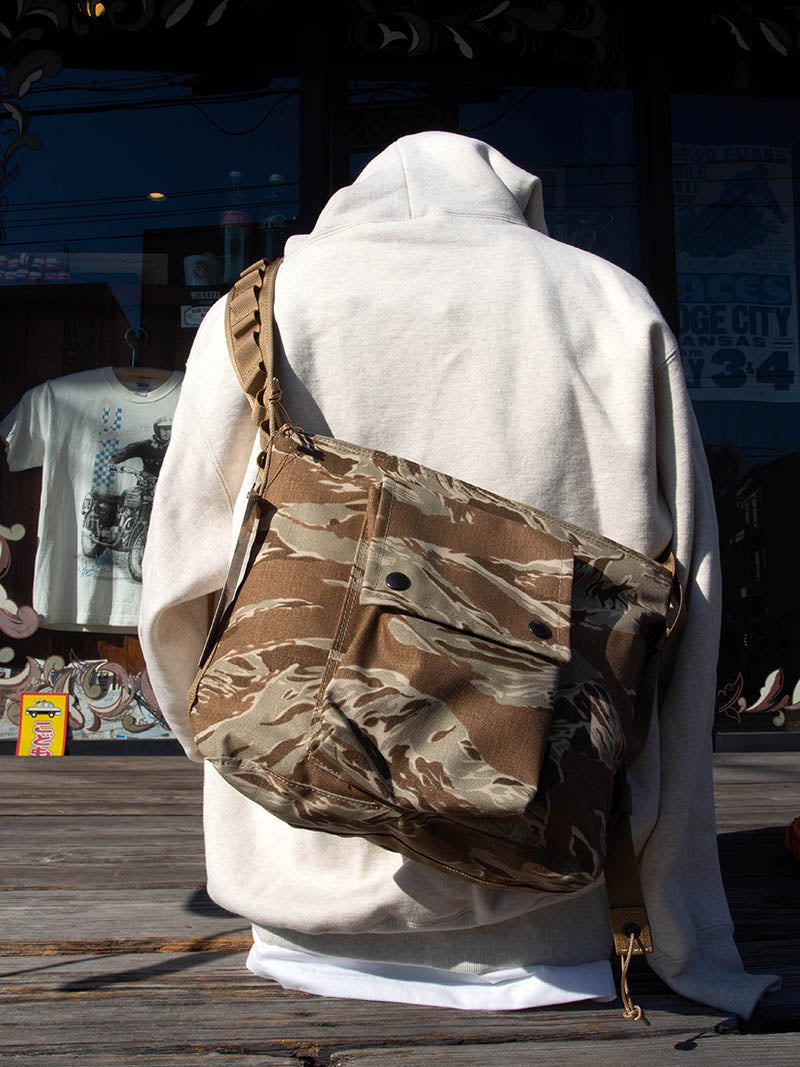 UTILITY ARMY SHOULDER