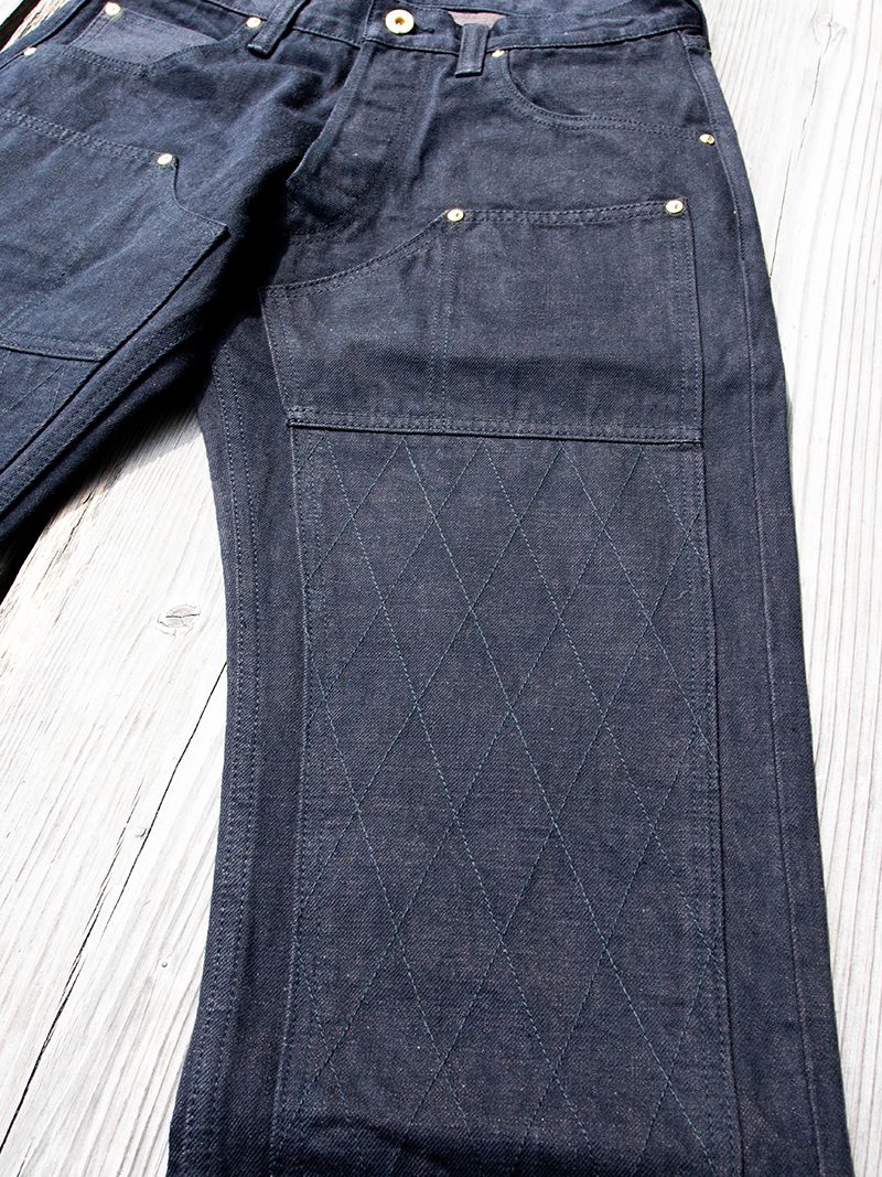 1908 W KNEE NARROW BLACKIE DENIM