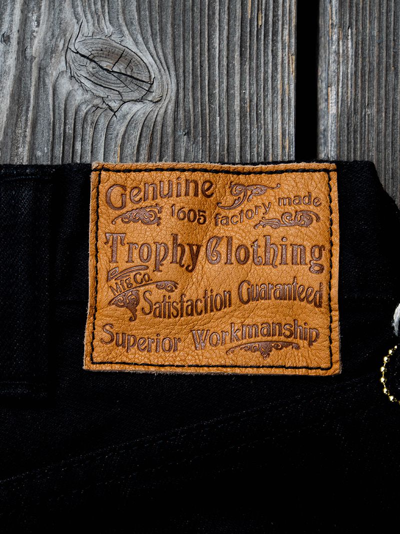 1908 W KNEE NARROW BLACKIE DENIM