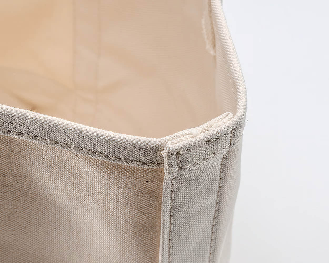 Tool Bag, Medium -Ecru x Ecru-