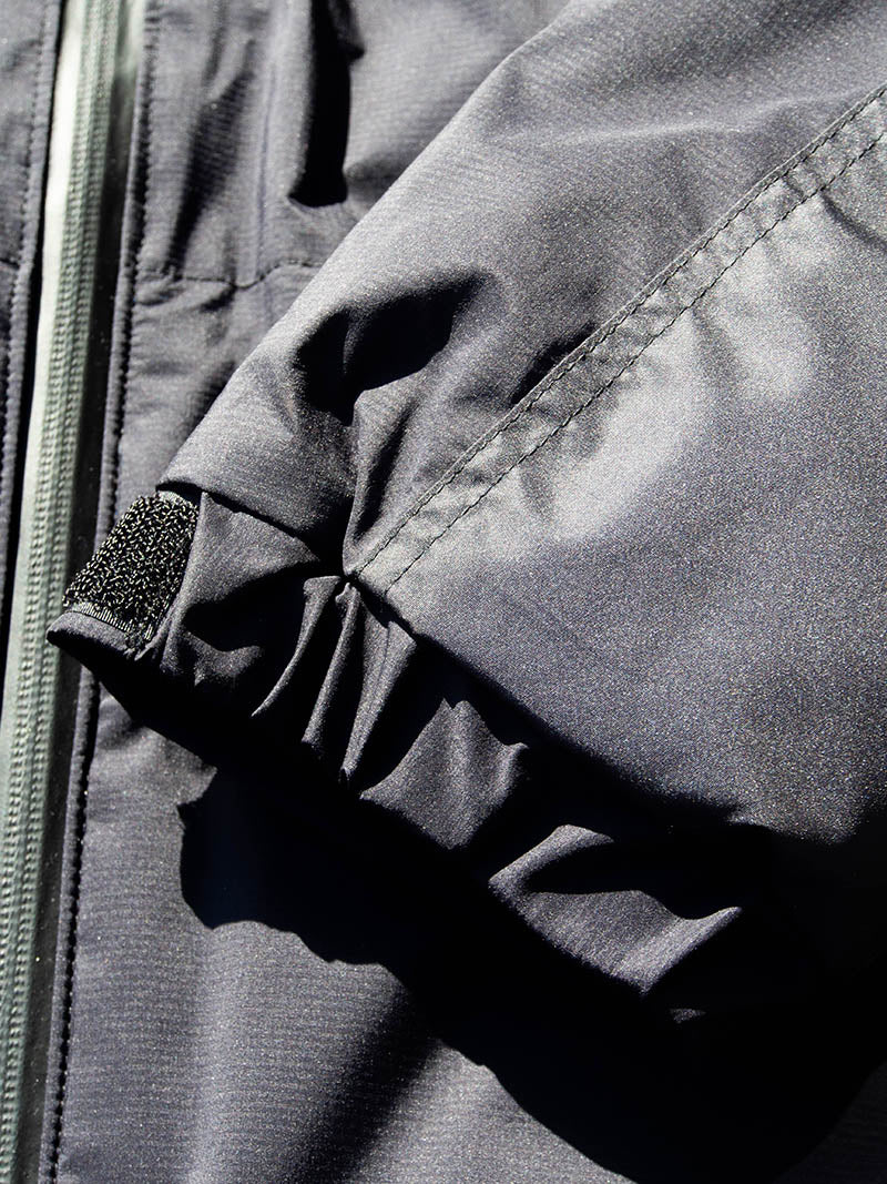 “MONOCHROME” Level 7 Happy Suit