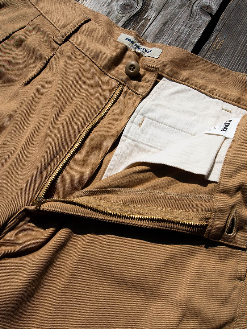 Classic Trousers -Khaki-