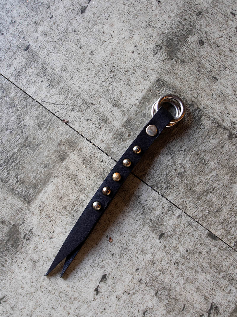 STUDS KEY CHAIN