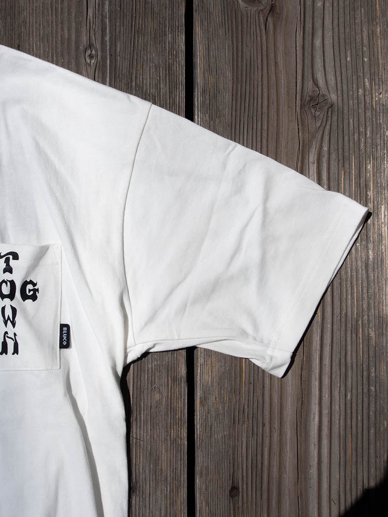 "DOGTOWN x BLUCO" Pocket Tee -Logo-