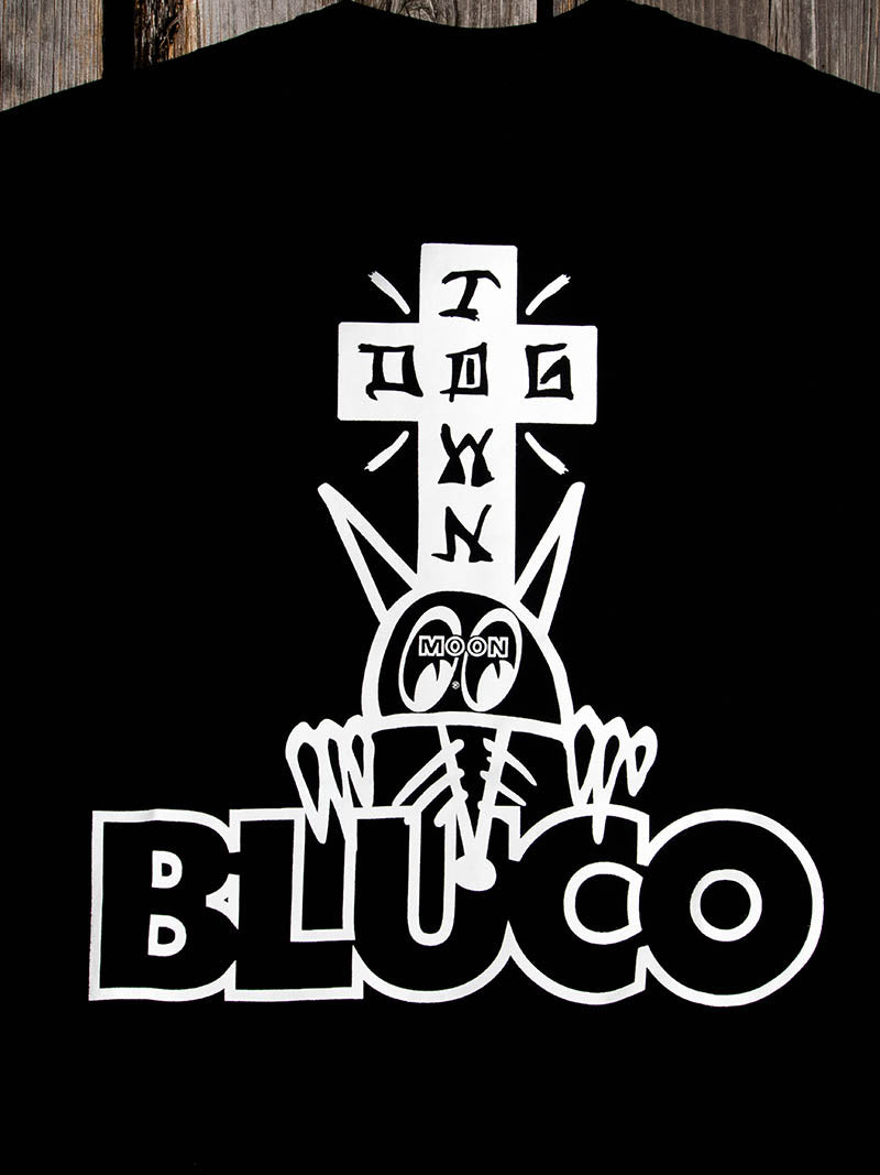 "MOONEYES x DOGTOWN x BLUCO" Pocket Tee -Logo-