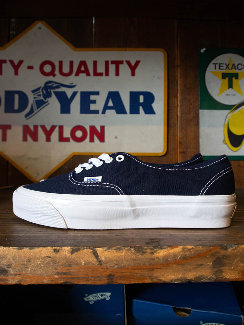 VANS -LIMITED USA-