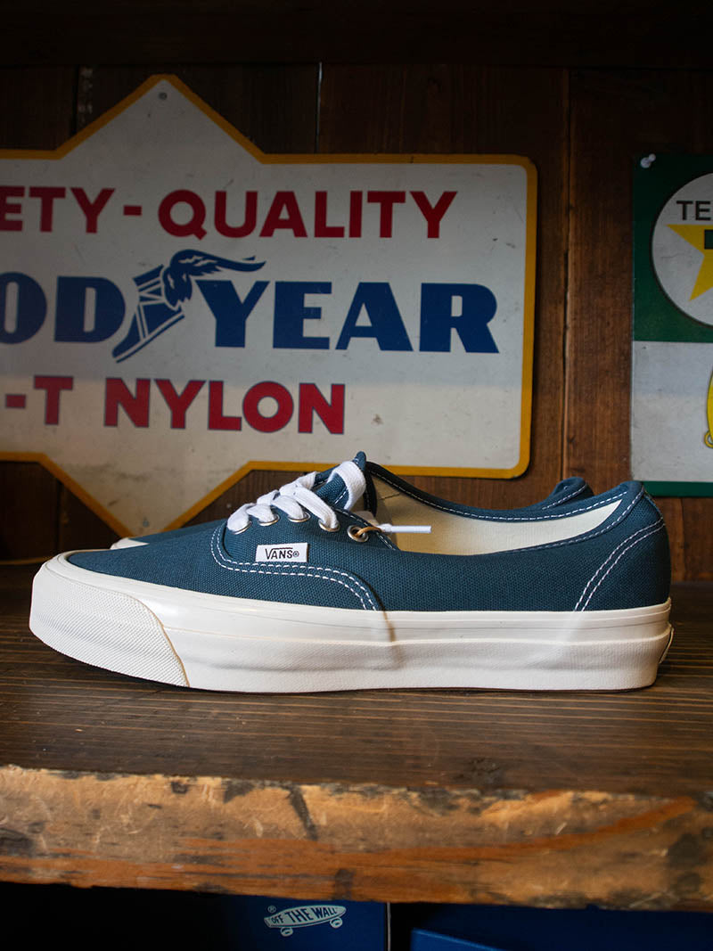VANS -LIMITED USA-