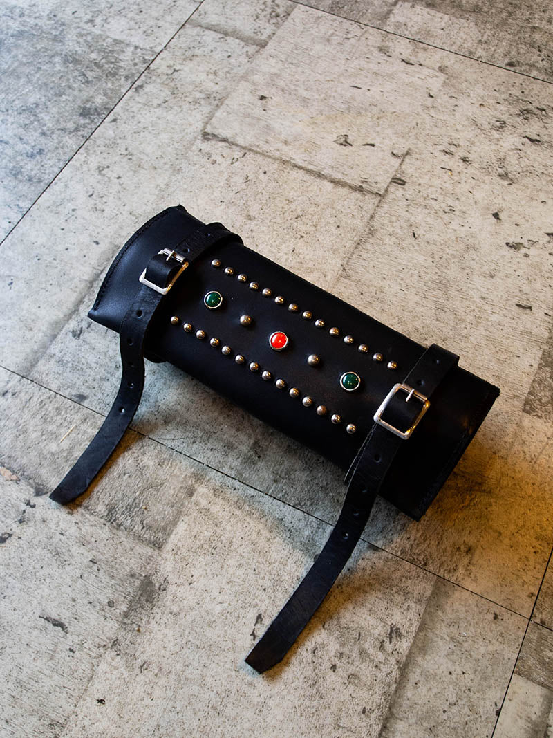 MCM STUDDED TOOL ROLL