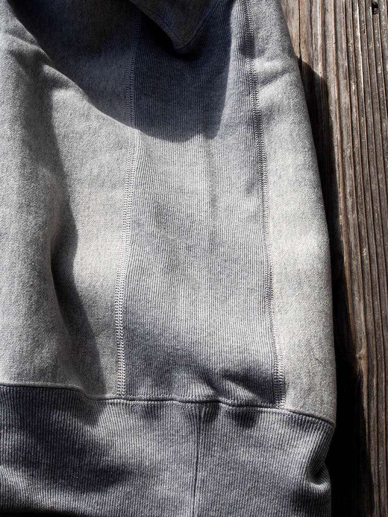 Mae-V, Trico Tag Sweat