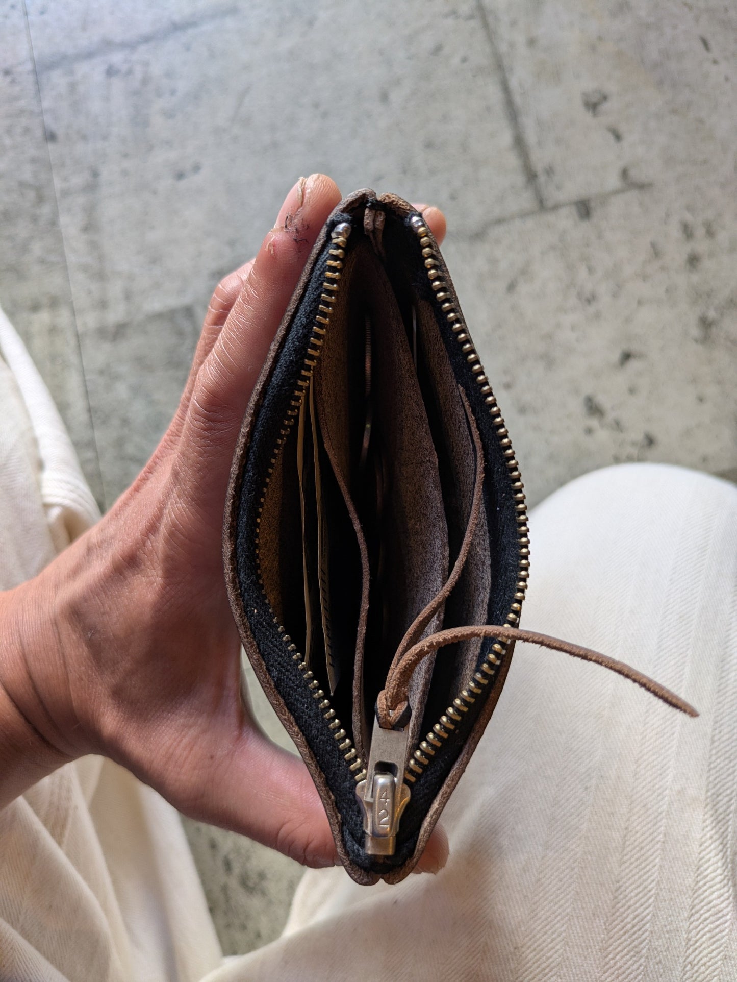 BW CHROMEXCEL POUCH WALLET