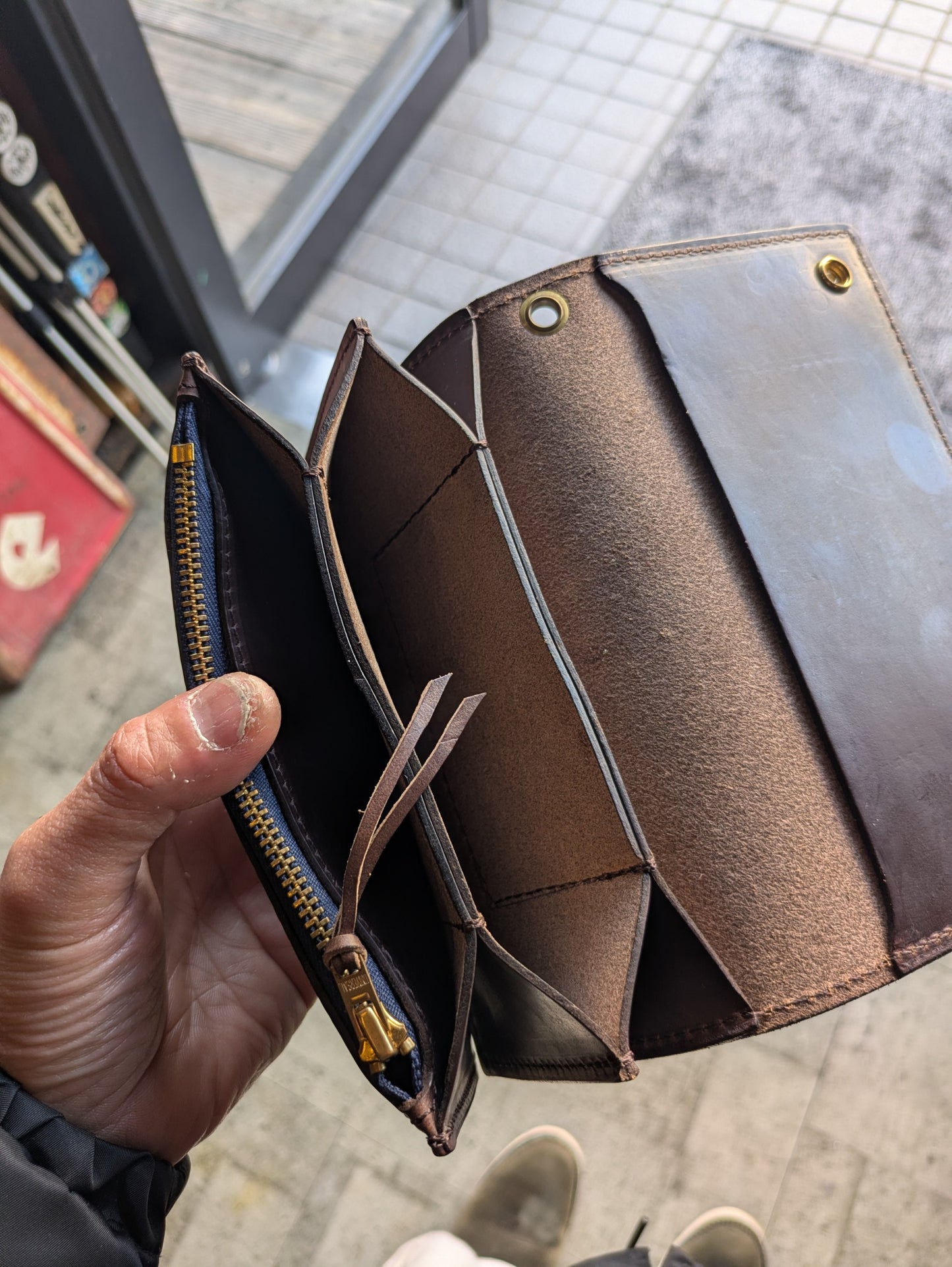 "ART BROWN" TRACKER WALLET