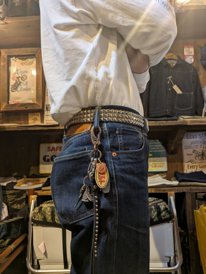 STUDS KEY CHAIN