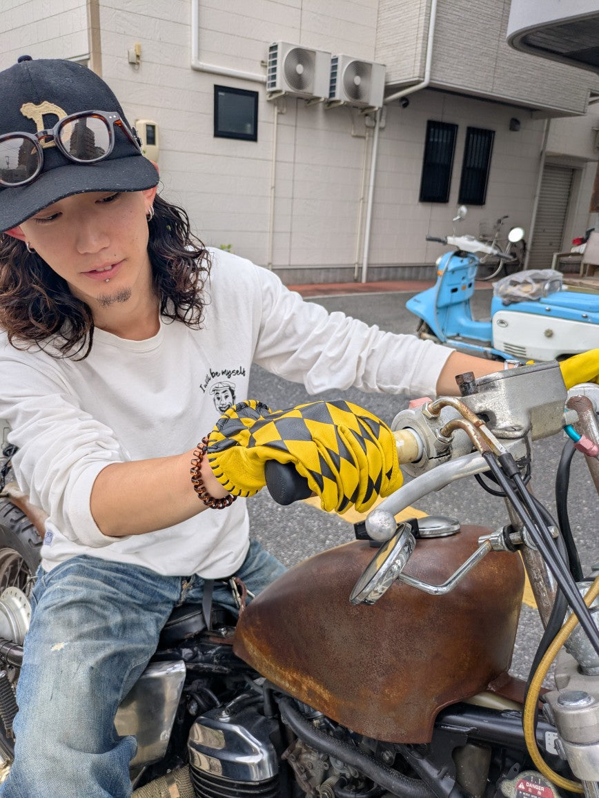 SIGNAL GLOVE -Checker-